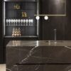 Suspension Cuisine Industrielle sur ilot marbre gris