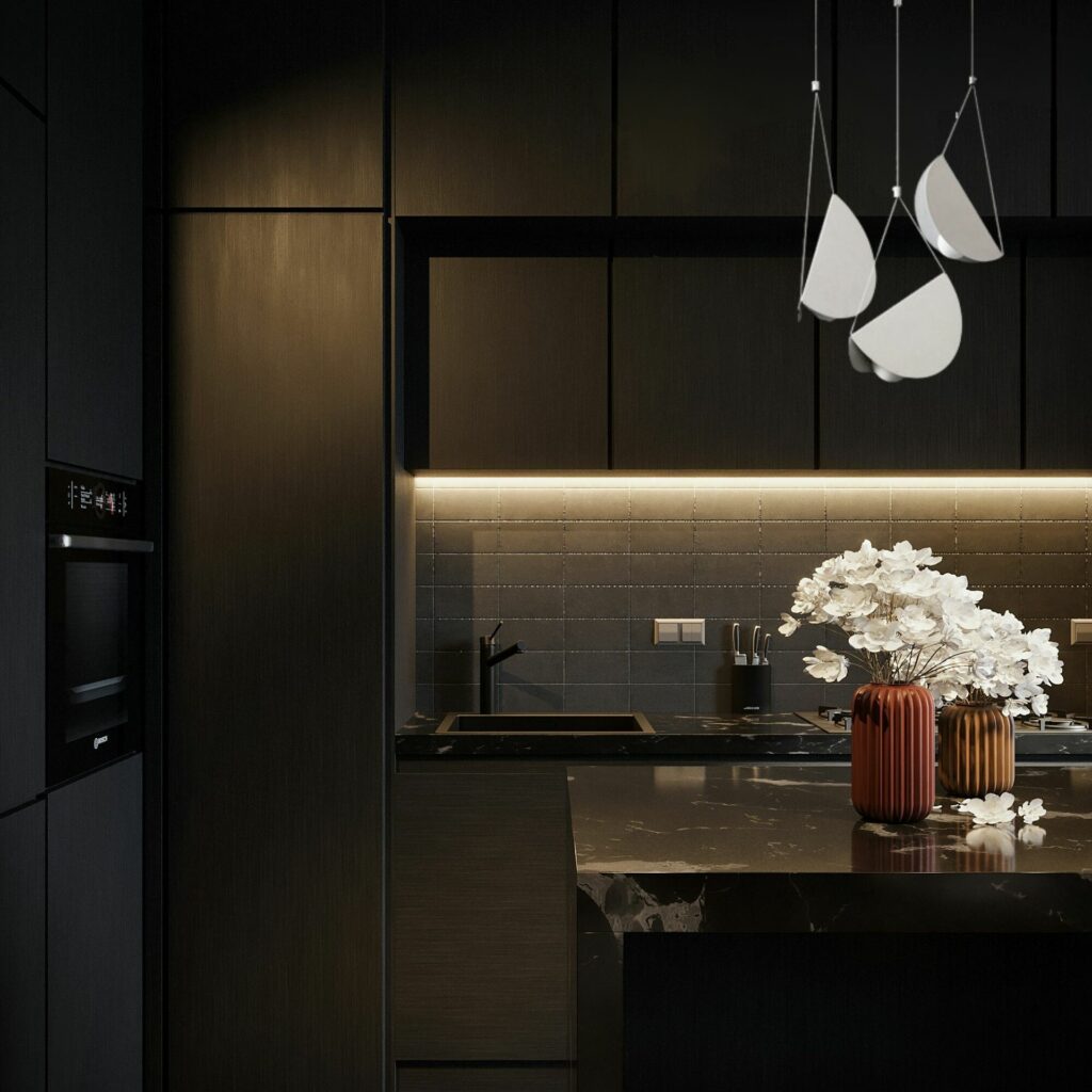 Suspension cannage oiseau dans cuisine moderne