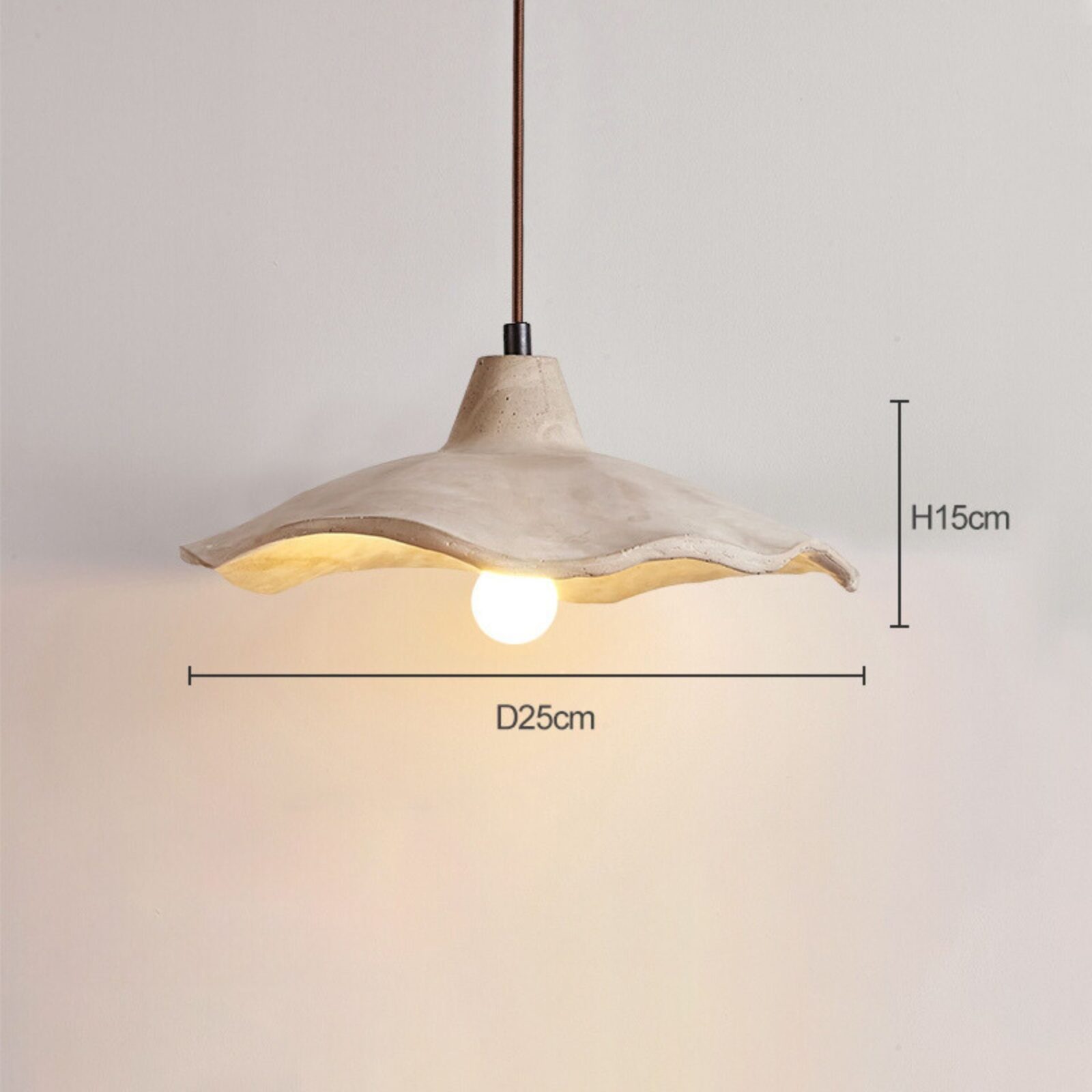 Suspension fleur blanche V 25 cm