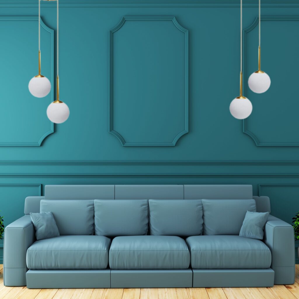 suspension boule cuivre dans salon bleu turquoise